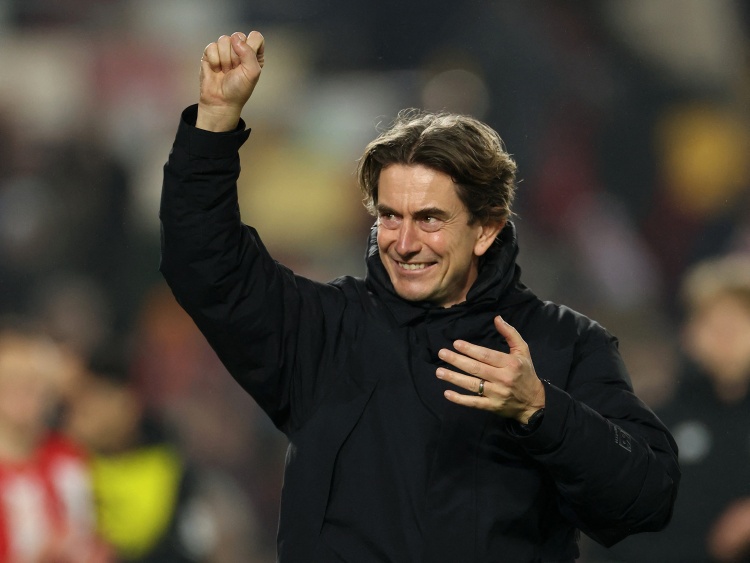 西蒙斯和穆, 专注于比赛